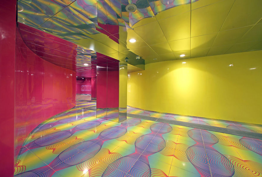 Stasiun Bawah Tanah Ini Beneran Bikin Kamu Bilang Wow Sambil Koprol